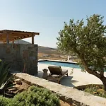 Semesterbostad Beyond Naxos-exclusive Vacation *