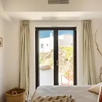 Beyond Naxos-exclusive Vacation Semesterbostad