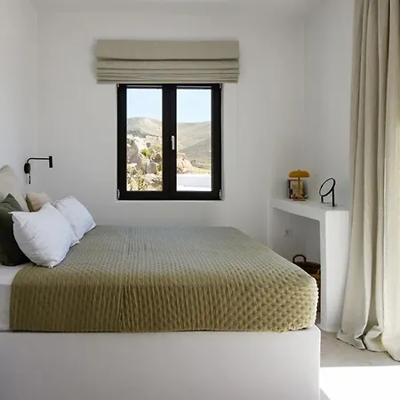 Beyond Naxos-exclusive Vacation מיקרי ויגלה