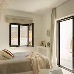Beyond Naxos-exclusive Vacation Дом отдыха *