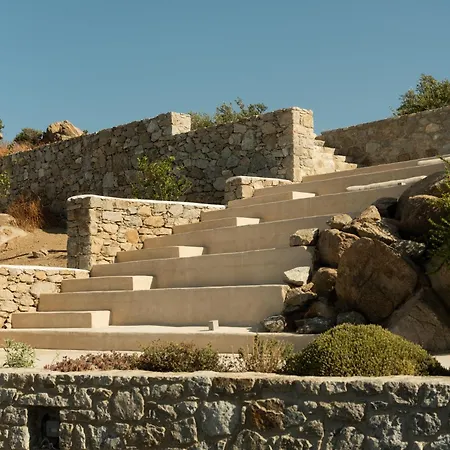 Beyond Naxos-exclusive Vacation